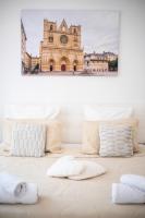 Superior Double Room with Private Bathroom