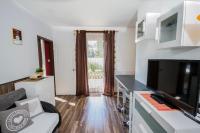 Bomi Apartman - Bed and Breakfast Győr