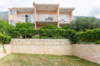 Apartments Iva Brstilo - B&B Omiš