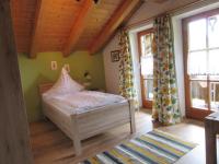 Single Room with Mountain View