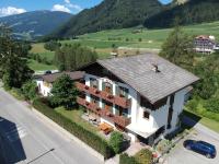 B&B Rasun di Sopra - Garni Renzler - Bed and Breakfast Rasun di Sopra