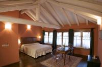 Deluxe Room (2 Adults + 1 Child)