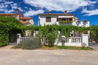 Apartman D&D, Dvorine 63 - B&B Banjole