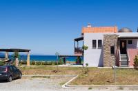 B&B Ierissos - Seafront house with garden - Bed and Breakfast Ierissos