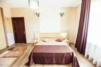 Kamer met Queensize Bed en Balkon