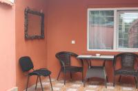 Zweibettzimmer mit Gartenblick