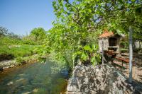 B&B Žrnovnica - House next to the river Miro - Bed and Breakfast Žrnovnica