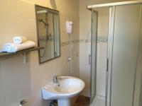 Camera Matrimoniale/Doppia con Letti Singoli con Vista