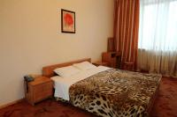 One-Bedroom Apartment - Lesi Ukrainky Boulevard 29