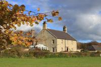 B&B Rothbury - Thropton Demesne Farmhouse B&B - Bed and Breakfast Rothbury