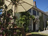 B&B Little Faringdon - The Plough Inn - Bed and Breakfast Little Faringdon