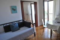 Apartment mit Balkon