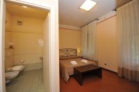 Camera Matrimoniale/Doppia con Letti Singoli