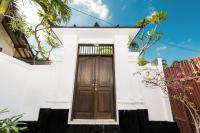 Villa Salya - 3BR - Private Pool - 1min walk to La Favela! - B&B