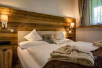 Comfort One-Bedroom Apartment (2 Adults)