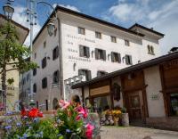 B&B Cavalese - Historic Hotel Ristorante La Stua - Bed and Breakfast Cavalese