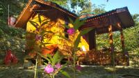 Namo Samsah Jungle Paradise - Riverside Nature Bungalow - B&B
