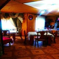 Kovcheg Holiday Home - Bed and Breakfast Mykulychyn