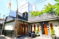Gempita House Bali - B&B