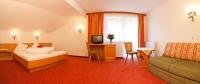 Chambre Double avec Lit d'Appoint