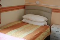 B&B Blackpool - Brooklands Over 50's Only - Bed and Breakfast Blackpool