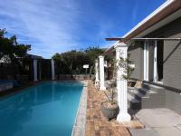 B&B Fish Hoek - Leo's Den - Bed and Breakfast Fish Hoek