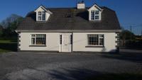 Cloonboo Lodge 9 Beds Sleeps 12 - B&B Galway