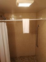 Habitación adaptada para personas con movilidad reducida - Cama grande