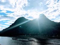 Family Room with Garden View