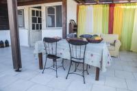 B&B Kokkinos Pyrgos - Into the blue - Bed and Breakfast Kokkinos Pyrgos