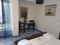 Camera Tripla Deluxe 