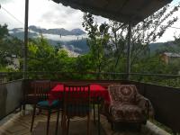 Guesthouse Natalie - B&B Mestia