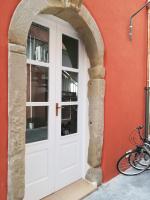 Studio - Split-Level