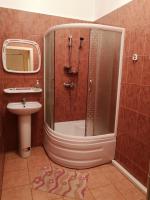 Tweepersoonskamer met Gedeelde Badkamer