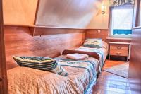 Kleines Zweibettzimmer
