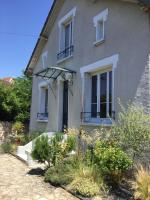 Charmante maison de ville avec jardin et piscine - B&B