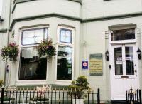 B&B South Shields - Elmswood Guest House - Bed and Breakfast South Shields