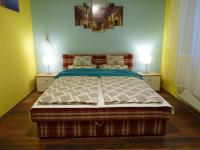 B&B Debrecen - Eper Apartman - Bed and Breakfast Debrecen