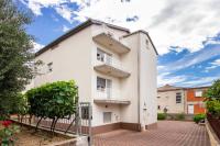 Apartment Villa Rina- Heated salt water Pool - B&B