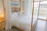King Room with Mountain View