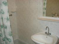 Apartment with Lake View