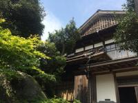 囲炉裏が楽しめる貸切古民家里や - B&B