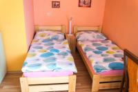Basic Dreibettzimmer mit Gemeinschaftsbad