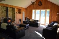Ahaura Lodge & Waterwheel Farm Stay - Chambres d’hôtes