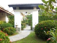 Holiday Village And Natural Garden Resort - B&B Karon
