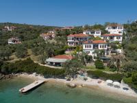 Diplomats' Holidays - Bed and Breakfast Chórto