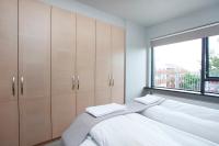 Premium Sea view Apartment with balcony - free parking