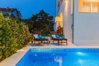 Villa Apartments Katja - B&B Traù