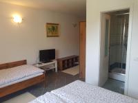 Dreibettzimmer mit eigenem Bad