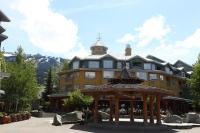 Town Plaza Suites - B&B